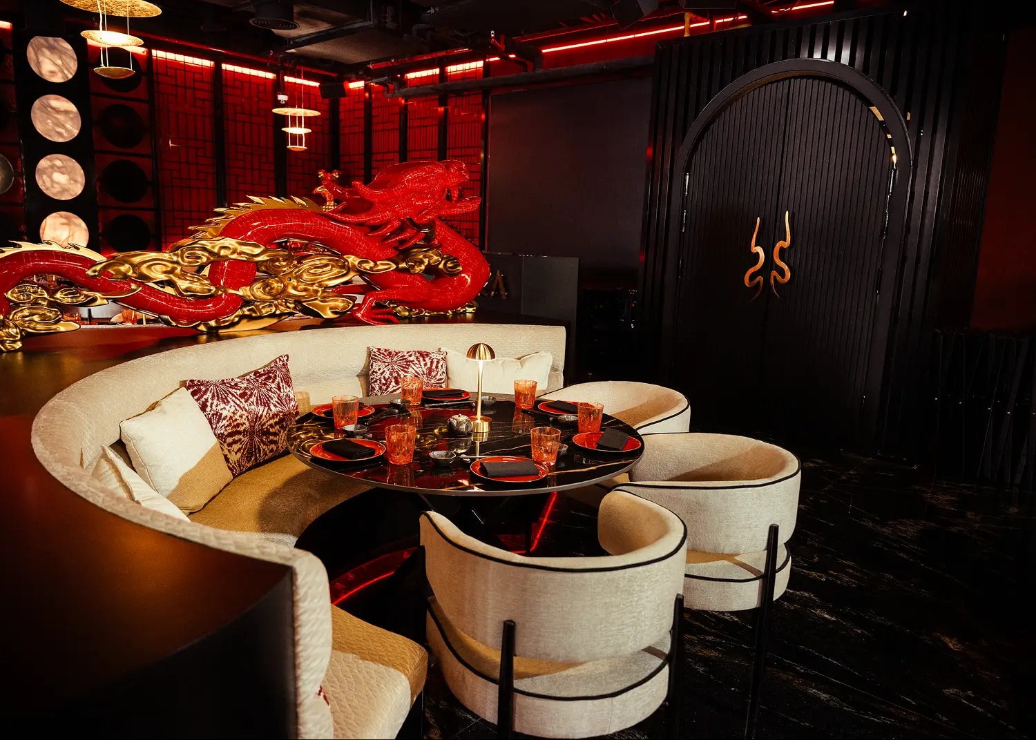 AKA Restaurant ambience